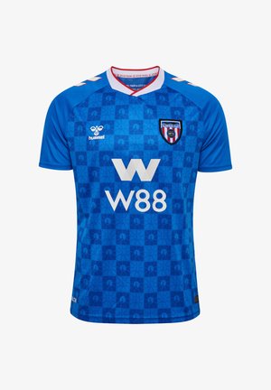 Niebieska koszulka piłkarska Sunderland AFC z wzorem w kratę, białym logo sponsora "W88", logo marki hummel oraz białym kołnierzem z czerwonym wykończeniem.