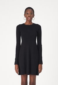 Calvin Klein Jeans CK INTARSIA  - Stickad klänning - black