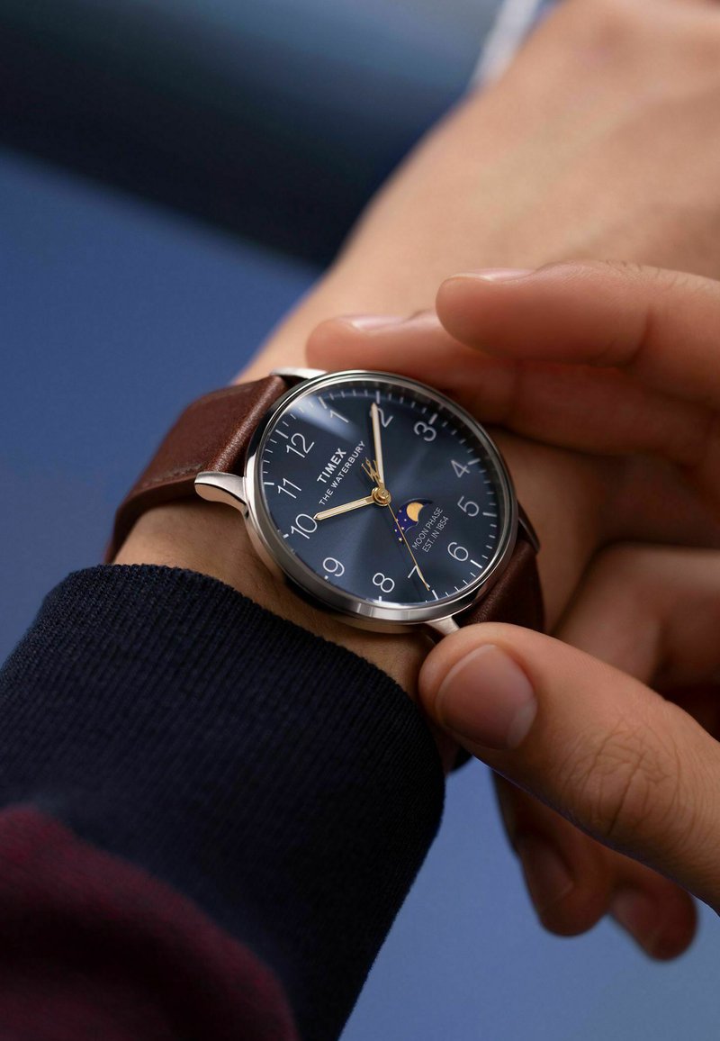 Timex Waterbury Classic Moon Phase - Orologio - brown