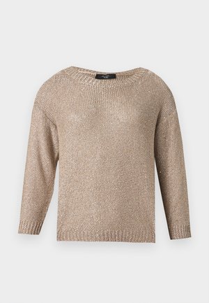 Pull beige tricoté à manches longues avec encolure ronde côtelée, poignets et ourlet, présenté sur un fond uni gris clair.