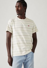 Levi's® ORIGINAL TEE - Pamata T-krekls - egret
