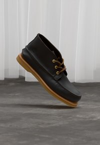 Timberland CHUKKA MID LACE UP - Hétköznapi fűzős cipő - dark brown