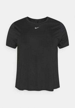 Camiseta negra de manga corta de Nike con un pequeño logo blanco de Nike Swoosh centrado debajo del cuello redondo.