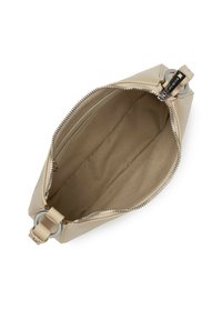 Beiget Leder Tasche mit Reißverschluss, zeigt ein geräumiges Inneres, das mit einem weichen Stoff ausgekleidet ist. Metallbeschläge mit Riemen und Akzenten.