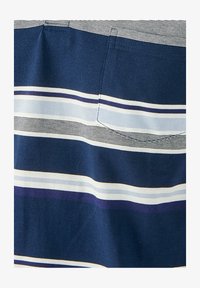 No seleccionado, Navy striped