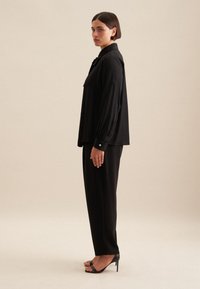 Seidensticker Camicia - black