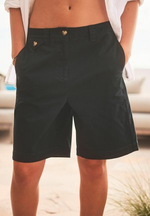 KNEE REGULAR FIT - Rövidnadrágok - black