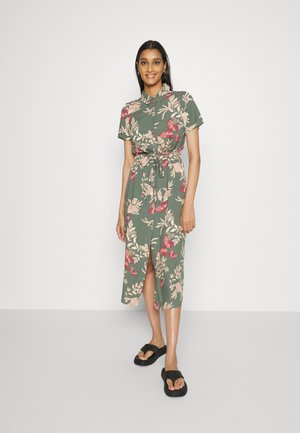 VMSIMPLY EASY - Abito a camicia - laurel wreath