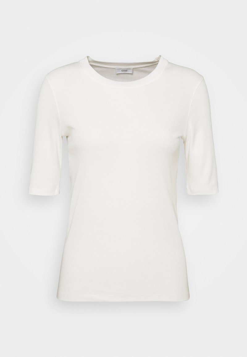 Vit kortärmad t-shirt i mjukt bomullstyg. Har en rund halsringning och en figurnära siluett. Slät textur med minimal detaljering.