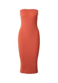Geribbelde, strapless midi-jurk in een terracotta tint, met een aansluitende snit en een zoom die net onder de knie valt. Zacht, textuurstof.