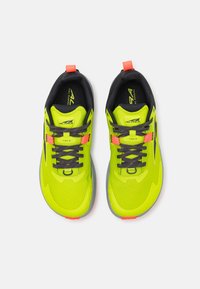 Altra TIMP 5 - Chaussures de running - black/green