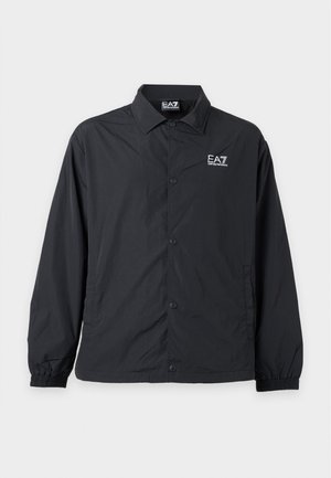 EA7 Emporio Armani, TRAIN CORE SHIRT - Ľahká bunda - black