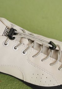 Thumbnail Image 2