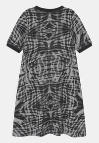 Nike Sportswear Jerseyklänning - black/white