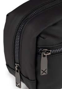 MUNICH PEAK - Vrecko na pranie - black
