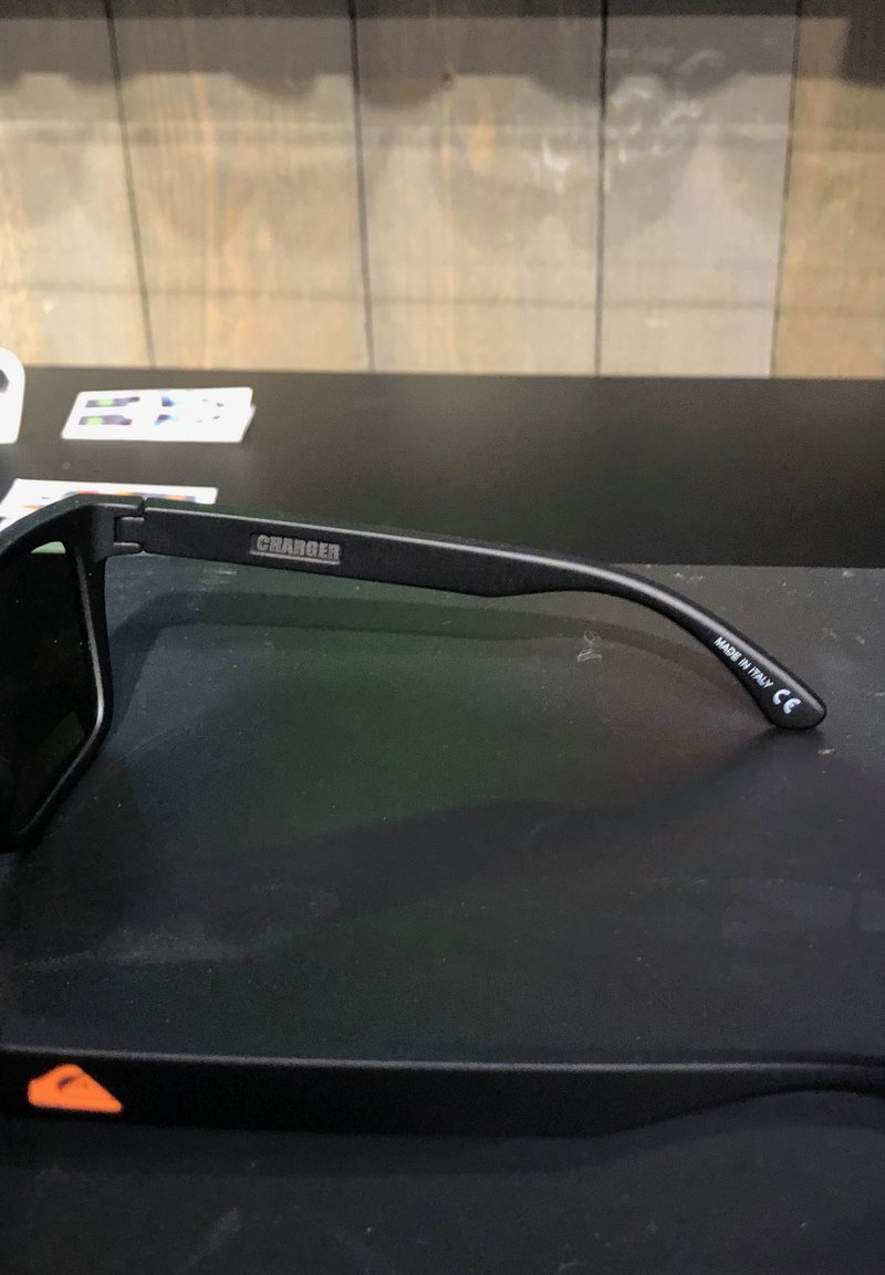 Herren Taschen & Koffer | Quiksilver Sonnenbrille matte black/green polarized/schwarz - TT81090 Herren Taschen & Koffer | Quiksilver Sonnenbrille matte black/green polarized/schwarz - TT81090