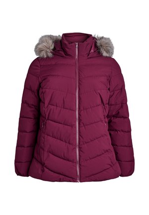 Burgundijska puffer jakna sa zatvaračem, rebrastim ovratnikom i kapuljačom od umjetnog krzna. Ima horizontalno quiltane panele i bočne džepove.