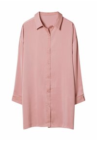 Koszula z długim rękawem, w jasnoróżowym kolorze, zapinana na guziki, z kołnierzykiem, wykonana z gładkiego materiału, o luźnym kroju i z możliwością podwinięcia mankietów.