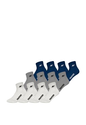 Sada šesti atletických ponožek, zahrnující tři bílé, dvě šedé a jeden pár tmavě modrých. Bavlněná směs, délka po střed lýtka, s logem na boku.