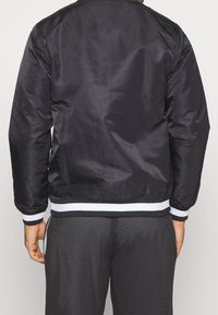 New Era Club wear - black