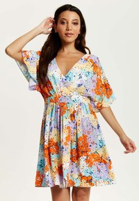 Liquorish FLORAL PRINT WITH OPEN BACK - Day dress - multi coloured