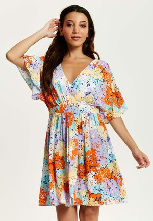 Liquorish FLORAL PRINT WITH OPEN BACK - Day dress - multi coloured