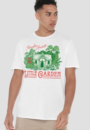 NETFLIX, ONE PIECE HOUSE OF WAX LITTLE GARDEN - Print T-shirt - white