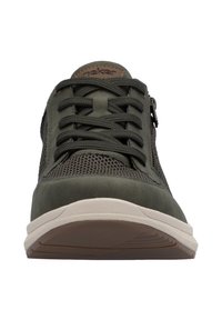 Green sneaker with mesh and suede materials, featuring lace-up front, zip closure, and a light-colored rubber sole.