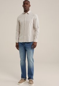 WE Fashion THE LINEN - Marškiniai - beige