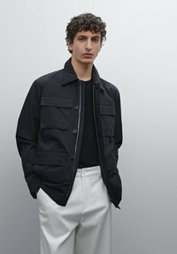 Massimo Dutti - STRETCH WITH POCKET DETAILS - Summer jacket - dark blue Thumbnail Image 1