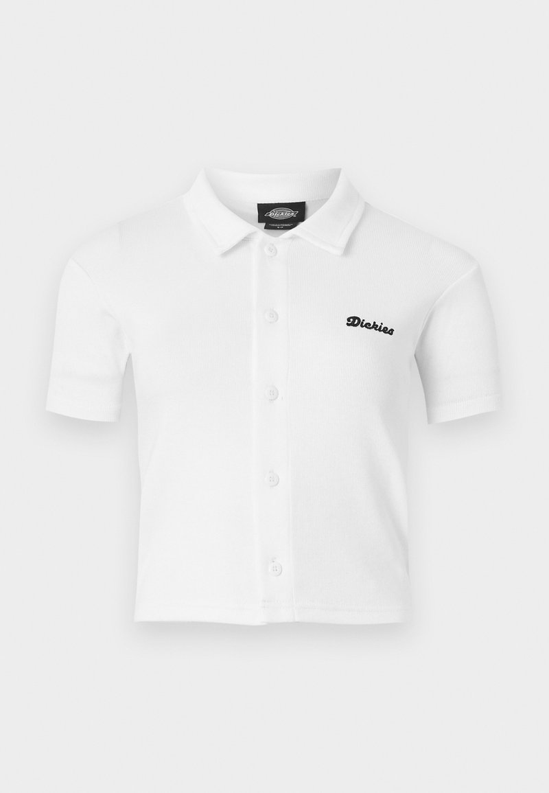 Camicia bianca a maniche corte con bottoni e colletto, tessuto strutturato e logo nero "Dickies" ricamato sul petto a sinistra.