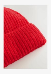 Unausgewählt, new red