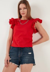 LELA Marškinėliai su spaudiniu - red