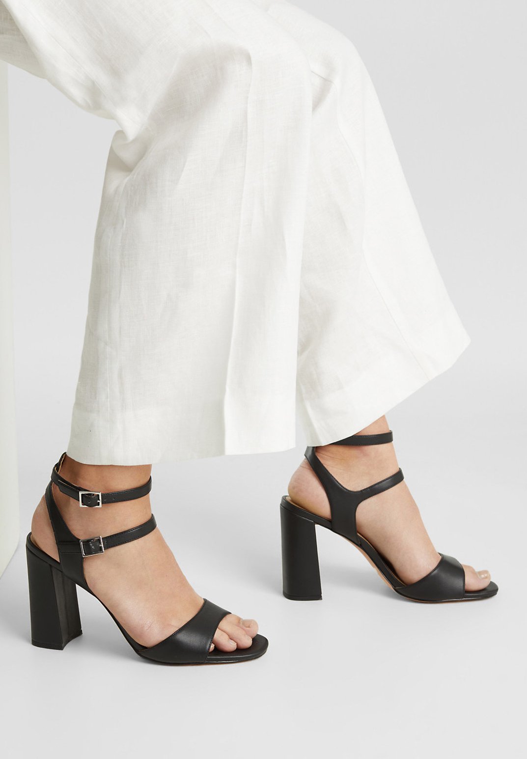 Esprit SANDALETTEN IN LEDER-OPTIK - Sandalen met hoge hak - black/Zwart -  Zalando.be