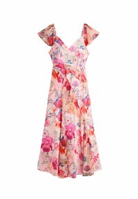 Robe rose sans manches à fleurs avec un col en V, des manches volantes, et une jupe évasée fluide ornée de motifs floraux rouges, violets et bleus.