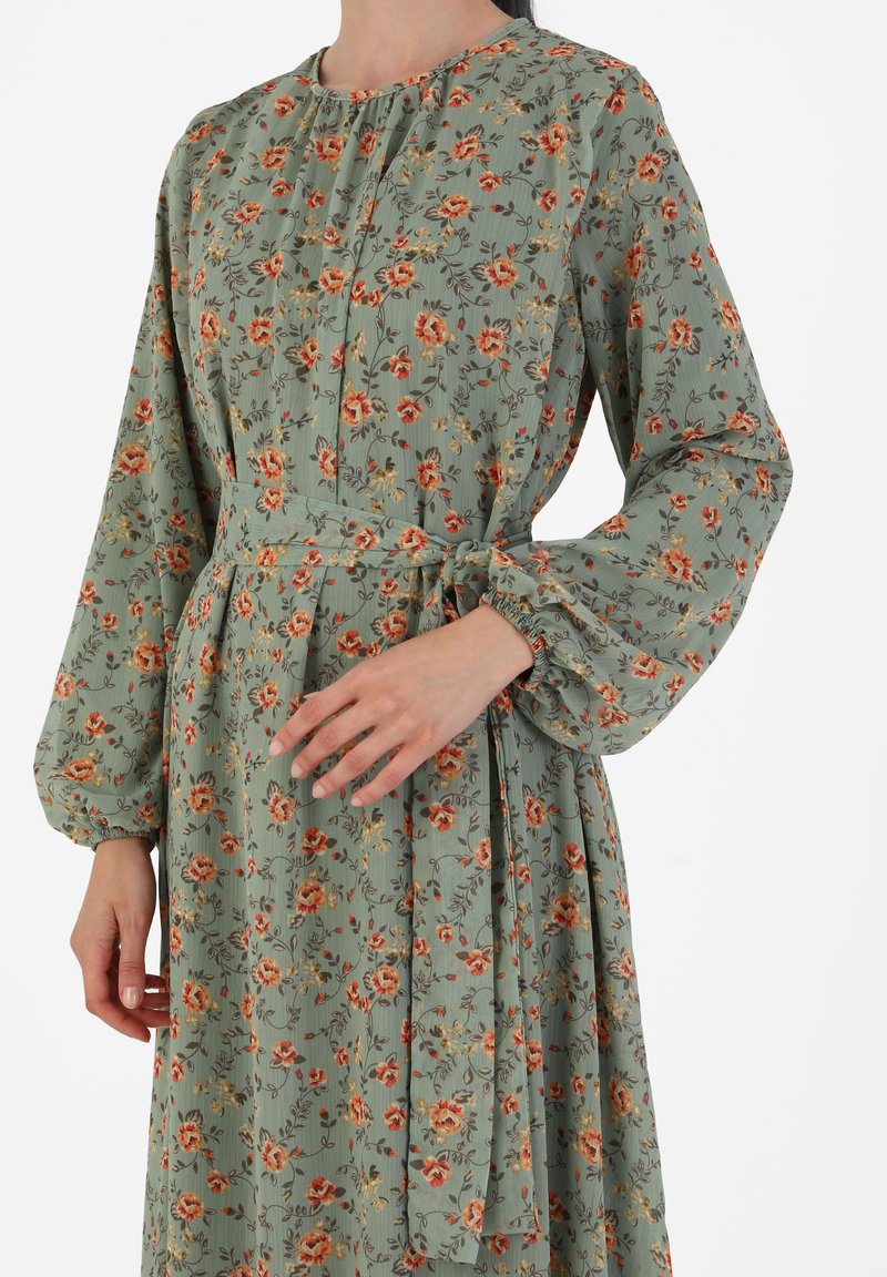 Modanisa FLORAL PATTERNED MODEST TAVIN - Maxi dress - green - Zalando.ie Modanisa FLORAL PATTERNED MODEST TAVIN - Maxi dress - green - Zalando.ie