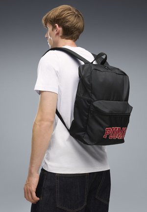 Puma, PUMA PHASE 18 L VARSITY RUCKSACK UNISEX - Sac à dos - black