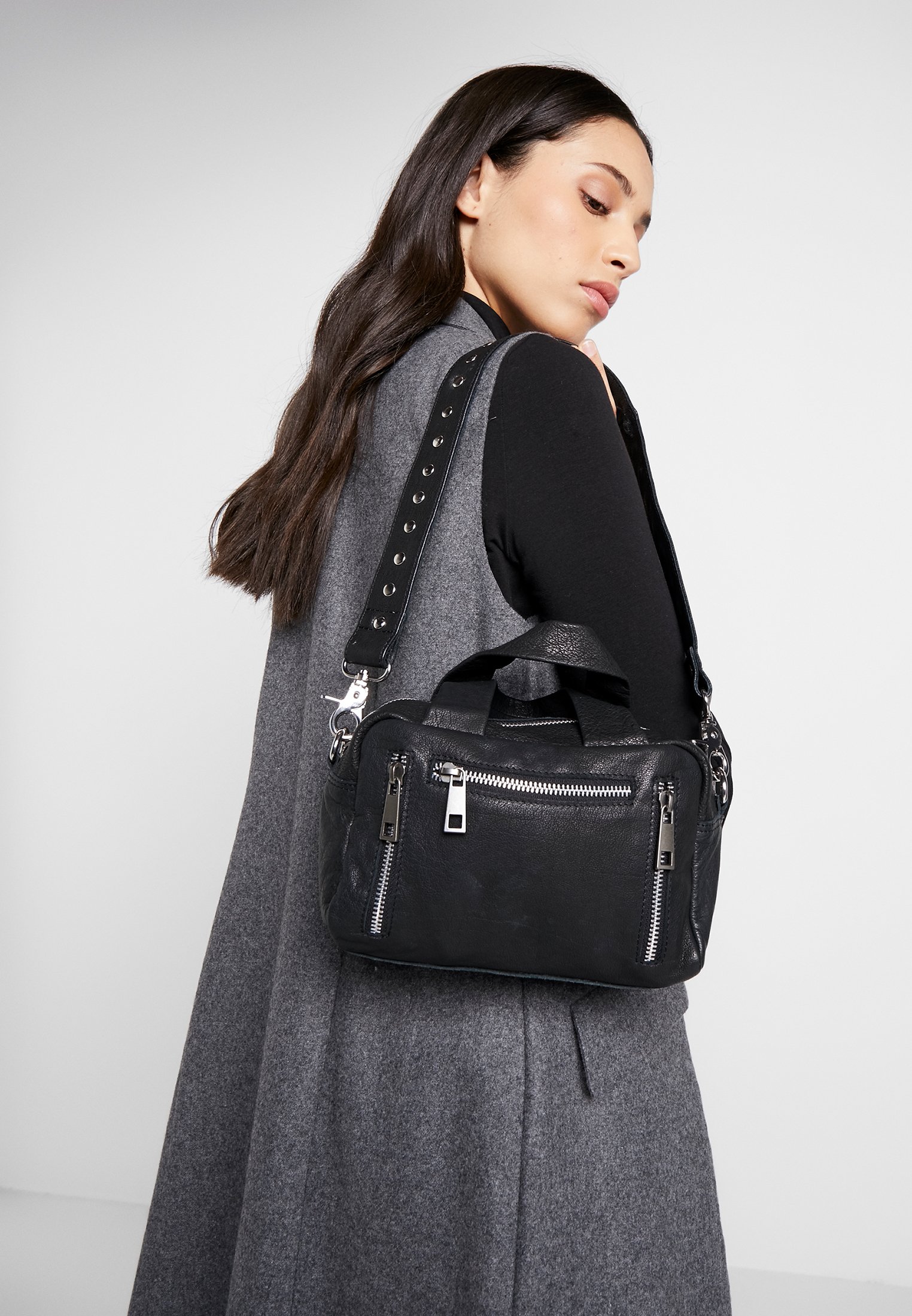 Núnoo MINI DONNA Håndveske black Zalando.no Núnoo MINI DONNA Skulderveske white Zalando.no