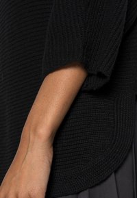 someday. TOSAH - Camisola - black