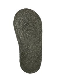 Zwarte rubberen inlegzool met een gestructureerd oppervlak en een verlengde, gevormde vorm, ontworpen voor comfort en ondersteuning in schoeisel.