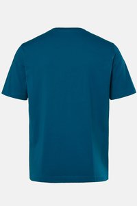 T-shirt à manches courtes en teal, fabriqué en coton doux. Encolure ronde simple et ourlet cousu. Texture lisse, pas de motifs ou d'accents visibles.