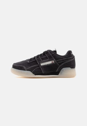 Reebok Classic WORKOUT PLUS UNISEX - Baskets basses - black/chalk/alabaster