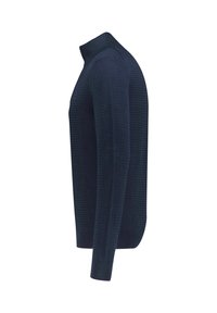 Pull-over en maille bleu marine avec un col montant, un motif texturé et des manches longues. Comprend des poignets et un ourlet côtelés, ainsi qu'une fermeture éclair latérale.