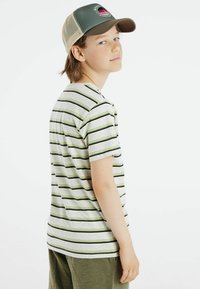 Protest PRTANTON JR - T-shirt print - kitoffwhite