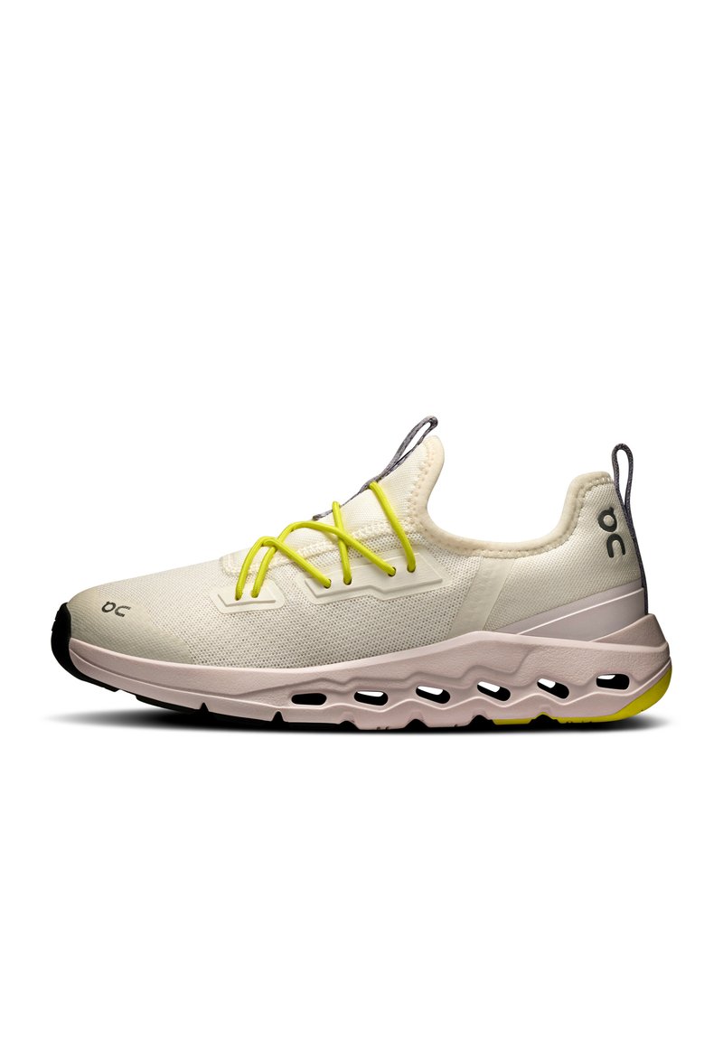 On CLOUDLEAP - Baskets basses - ivory   orchid