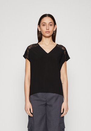 Vero Moda Tall VMRUSK V NECK - Camicetta - black