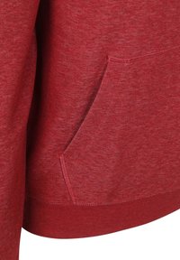 Rood gemêleerd sweatshirt met een voorzak, geribbelde zoom en zachte, textuurrijke stof voor comfort.
