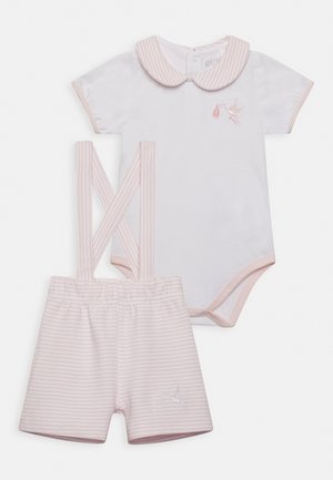 NEWBORN SET UNISEX - Shorts - micro stripe white