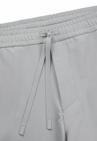 Thumbnail Image 6