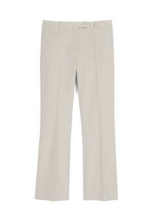 Pantaloni beige su misura con design a gamba dritta, caratterizzati da due pieghe frontali, passanti per cintura e una texture del tessuto liscia.